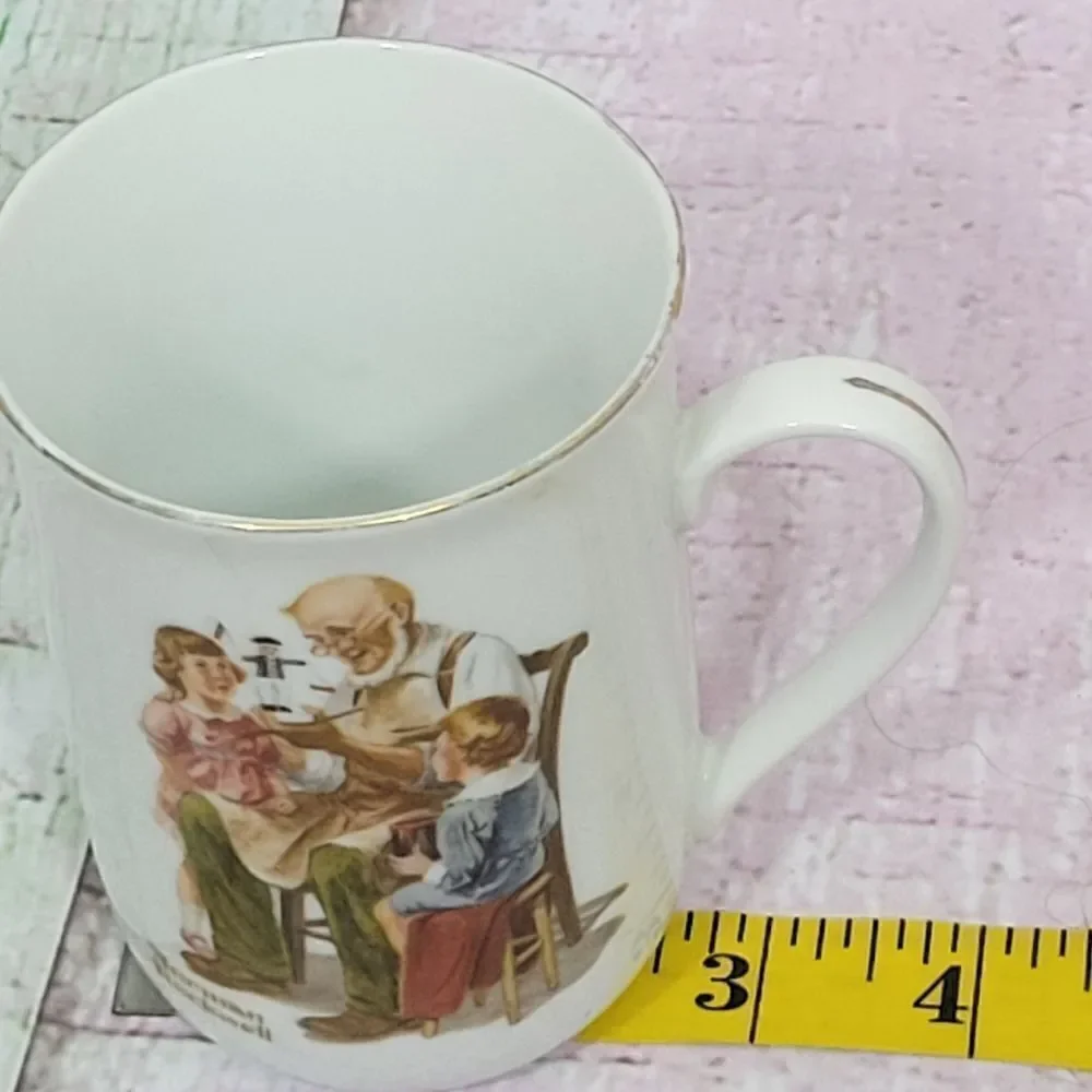 Norman Rockwell Mug‎